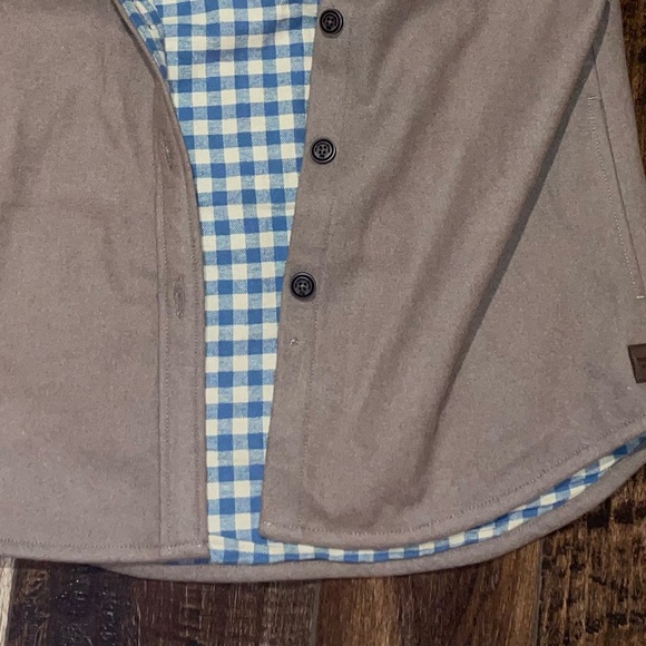 Brightside Pine bark Shacket - Picture 3 of 6